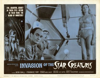 Robert Ball and Frank Ray Perilli in Invasion of the Star Creatures (1962)