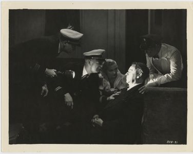 Lewis Dayton, Shayle Gardner, Tracy Holmes, and John Turnbull in Detective Lloyd (1932)