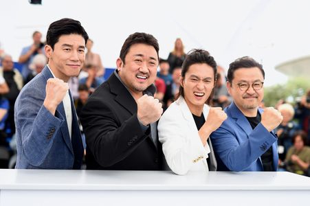 Ma Dong-seok, Mu-Yeol Kim, Won-Tae Lee, and Kim Sungkyu at an event for The Gangster, the Cop, the Devil (2019)