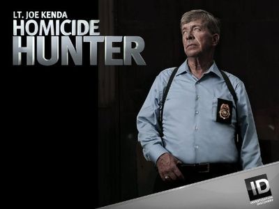 Joe Kenda in Homicide Hunter (2011)