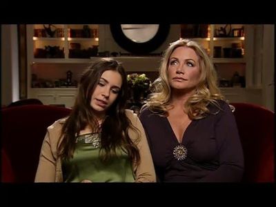 Shannon Tweed and Sophie Simmons in Gene Simmons: Family Jewels (2006)