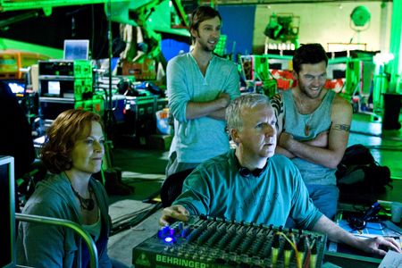 James Cameron, Sigourney Weaver, Joel David Moore, and Sam Worthington in Avatar (2009)
