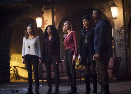 Taylor Cole, Christina Moses, Phoebe Tonkin, Charles Michael Davis, and Riley Voelkel in The Originals (2013)