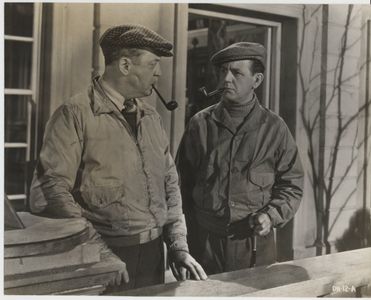 Basil Radford and Naunton Wayne in Dead of Night (1945)