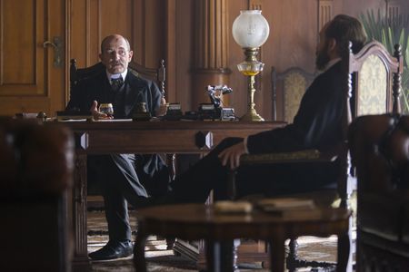 Ralph Brown and Michael McElhatton in Genius (2017)