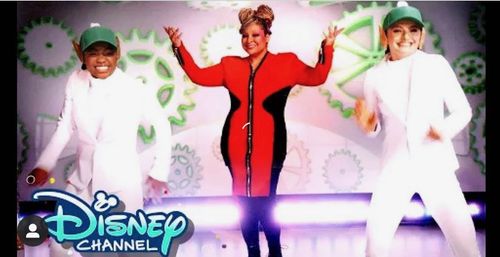 Holidays Unwrapped: A Disney Channel Music Event (2019)