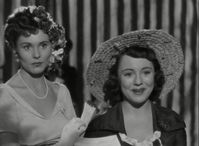 Josephine Douglas and Patricia Hitchcock in Stage Fright (1950)