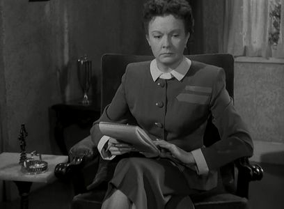 Katherine Meskill in Hollywood Story (1951)