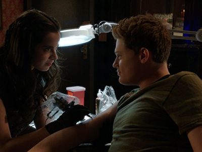Vanessa Marano and Sean Berdy in Switched at Birth (2011)