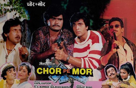 Kiran Kumar, Neelam Kothari, Ashok Saraf, Naseeruddin Shah, Sonam, and Karan Shah in Chor Pe Mor (1990)