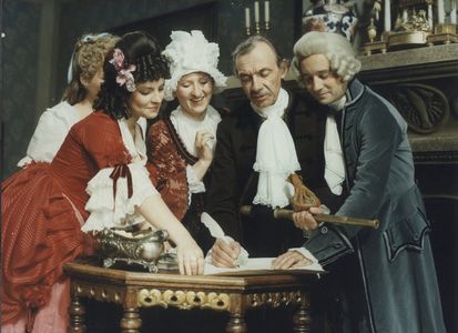 Dana Bartunková, Josef Kemr, Jaroslava Kretschmerová, Viktor Preiss, and Monika Pelcová in Give the Devil His Due (1985)
