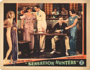 Marion Burns, Creighton Hale, Juanita Hansen, Arline Judge, and Kenneth MacKenna in Sensation Hunters (1933)