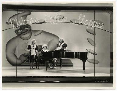 Connee Boswell, Martha Boswell, Vet Boswell, and The Boswell Sisters in Moulin Rouge (1934)