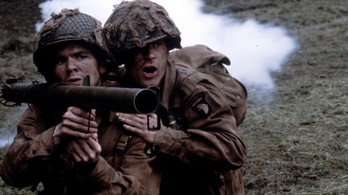 Stephen Walters and Rick Warden in Band of Brothers (2001)
