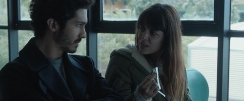 Adriana Ugarte and Chino Darín in Mirage (2018)