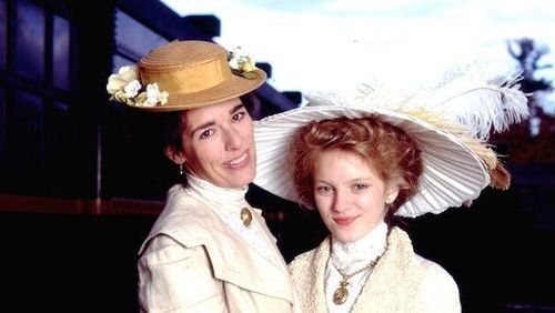 Sarah Polley and Mag Ruffman in Avonlea (1990)