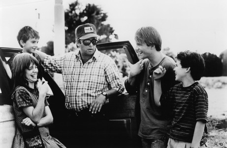 Christian Slater, Fred Savage, Beau Bridges, Luke Edwards, and Jenny Lewis in The Wizard (1989)