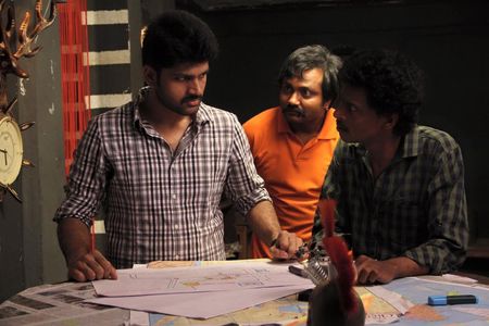 Bobby Simha, Sendrayan, and Shirish Saravanan in Metro (2016)