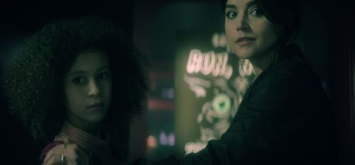 Nina Galano and Jenna Coleman in The Sandman (2022)