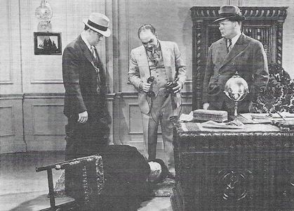 Wade Boteler, Ralph Dunn, John Kelly, and George Lloyd in The Green Hornet (1940)