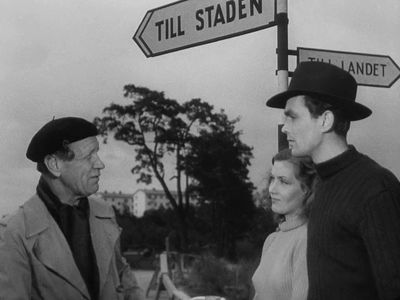 Gösta Cederlund, Barbro Kollberg, and Birger Malmsten in It Rains on Our Love (1946)