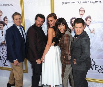 John Goodman, Edi Patterson, Danny McBride, Cassidy Freeman, and Adam Devine at an event for The Righteous Gemstones (20