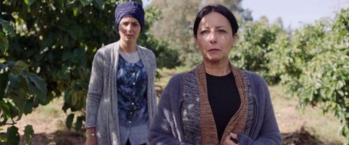 Evelin Hagoel and Einat Saruf in Timrot Ashan (2019)