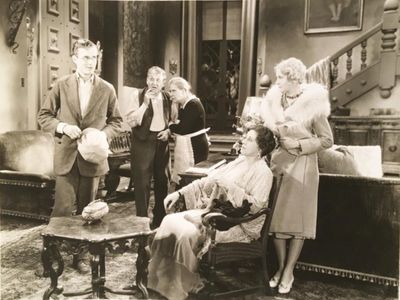 William Bakewell, Spencer Charters, Maude Eburne, Grayce Hampton, and Una Merkel in The Bat Whispers (1930)