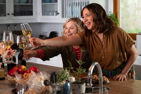 Amy Poehler and Maya Rudolph in Wine Country (2019)