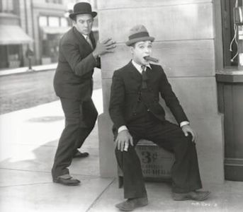 Harry Langdon and Edgar Kennedy in Hotter Than Hot (1929)