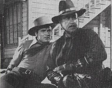 Noah Beery and Don 'Red' Barry in The Tulsa Kid (1940)