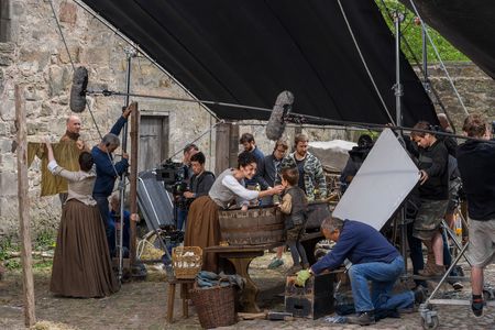 Aaron Wright, Caitríona Balfe, Laura Donnelly, and Aaron Wright in Outlander (2014)