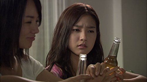 Uhm Junghwa and Kim So-eun in The Man Who Can't Get Married (2009)
