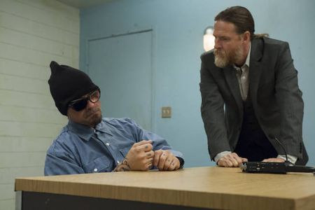 Donal Logue and Kurt Sutter in Sons of Anarchy (2008)