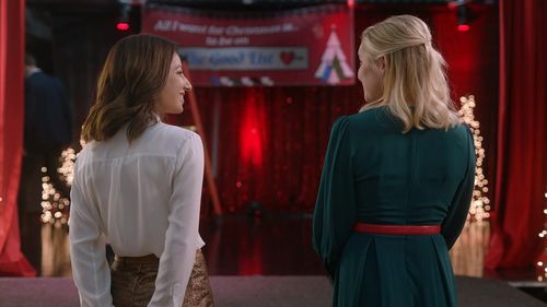 Vanessa Lengies and Katherine Bailess in A Date by Christmas Eve (2019)