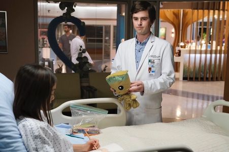 Isla Rose Hall & Freddie Highmore in The Good Doctor