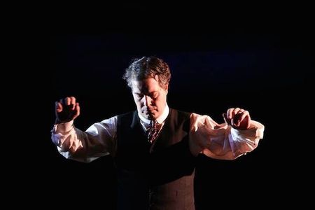 George Demas as Harry Houdini in NYC stage production of 