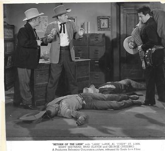 Lane Bradford, Roy Butler, George Chesebro, Lash La Rue, and Al St. John in Return of the Lash (1947)