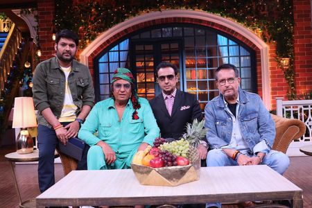 Gulshan Grover, Kiran Kumar, Ranjeet Bedi, and Kapil Sharma in The Kapil Sharma Show: The 