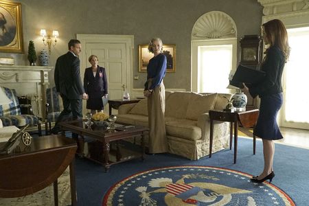 Tony Goldwyn, Portia de Rossi, Romy Rosemont, and Darby Stanchfield in Scandal (2012)