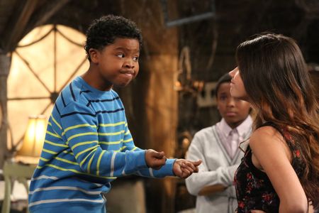 Amber Frank, Curtis Harris, and Benjamin Flores Jr. in The Haunted Hathaways (2013)