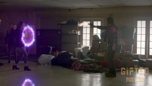 Jamie Chung, Natalie Alyn Lind, Jackson Che, and Percy Hynes White in The Gifted (2017)
