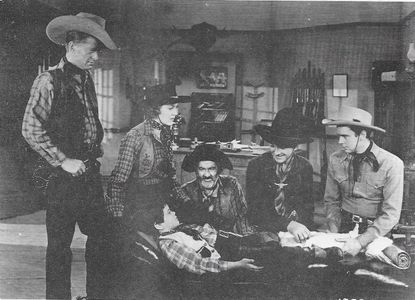 William Boyd, Sonny Bupp, Russell Hayden, George 'Gabby' Hayes, Russell Hopton, and Charlotte Wynters in Renegade Trail 