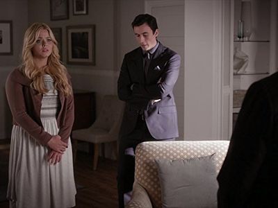 Sasha Pieterse and Huw Collins in Pretty Little Liars (2010)