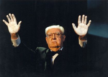José Luis Borau in Premios Goya: 12 premios Goya (1998)