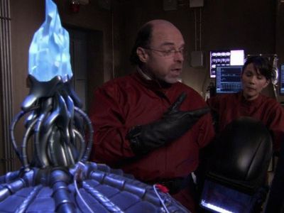 Lexa Doig and Bill Dow in Stargate SG-1 (1997)