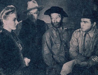 Don 'Red' Barry, Lynn Merrick, Lee Shumway, and Al St. John in Arizona Terrors (1942)