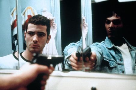 Bruno Putzulu and Olivier Sitruk in Fresh Bait (1995)