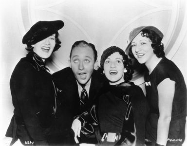 Bing Crosby, Connee Boswell, Martha Boswell, Vet Boswell, and The Boswell Sisters