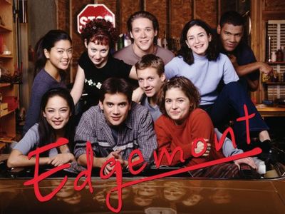 Vanessa King, Kristin Kreuk, Sarah Lind, Elana Nep, Grace Park, P.J. Prinsloo, and Dominic Zamprogna in Edgemont (2000)